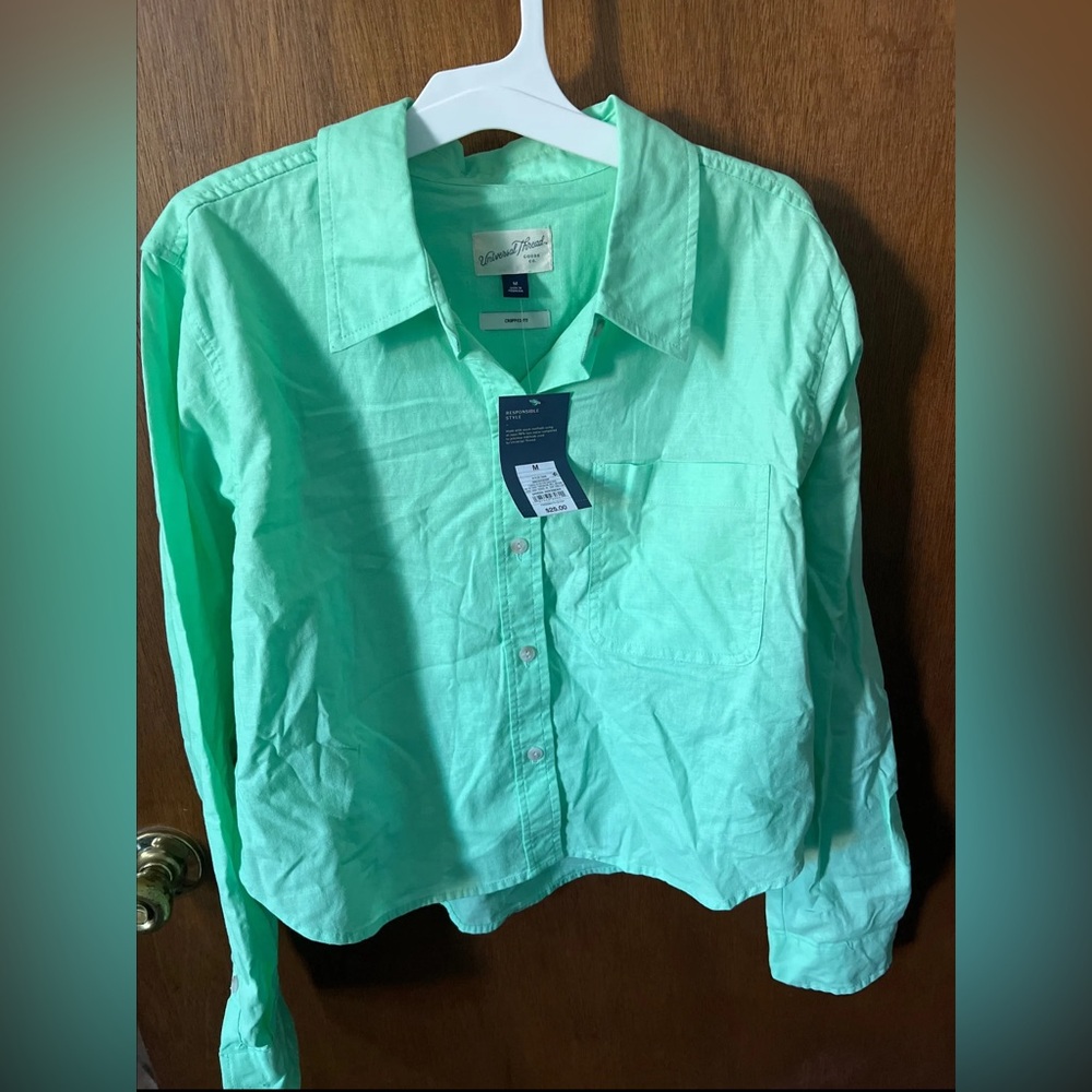 Cropped Fit Top